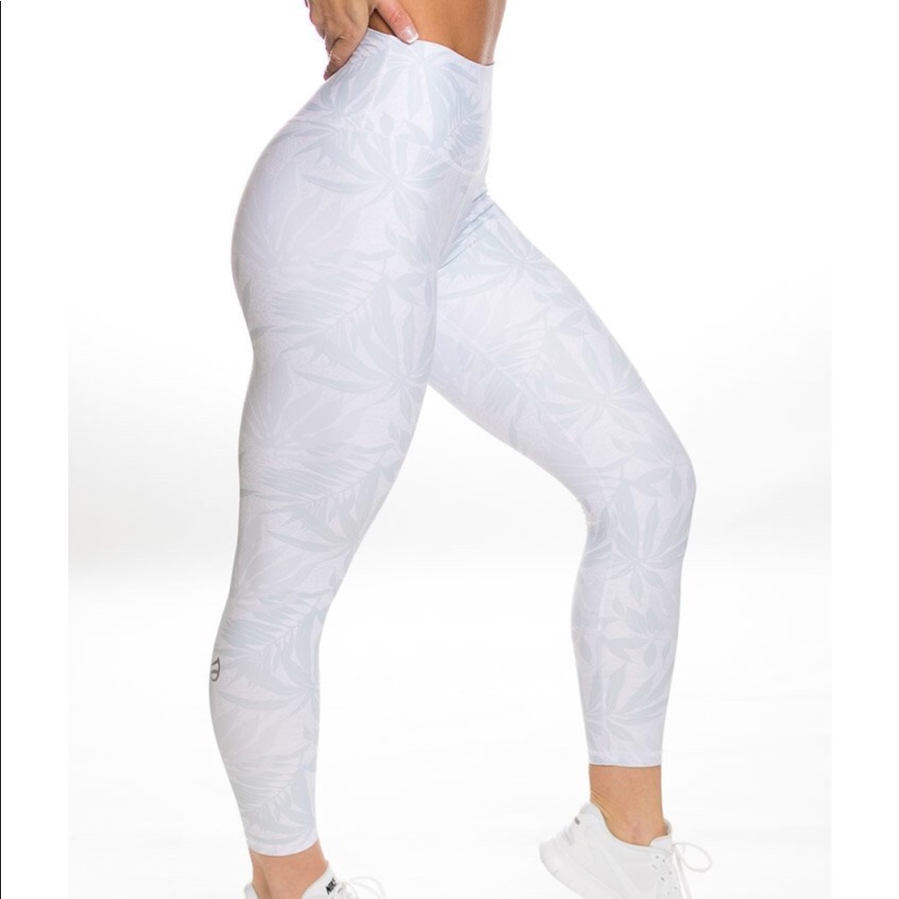 P’tula Desa’ree Swift Leggings